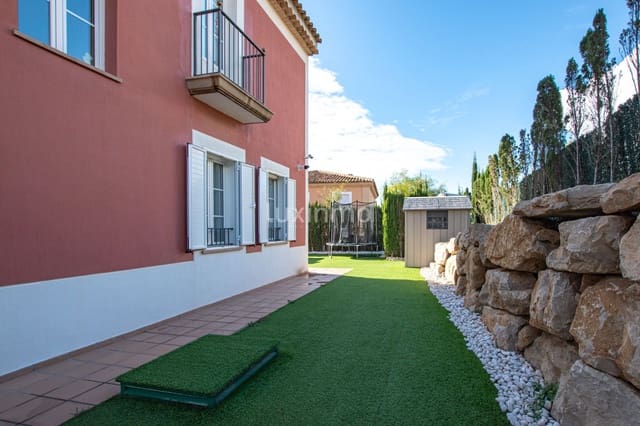 4 sypialnia Willa na sprzedaż w Finestrat z basenem garażem - 820 000 € (Ref: 10079325)