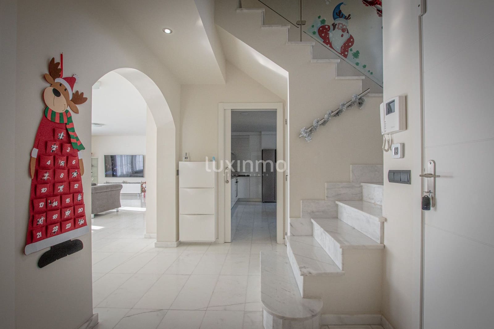 4 sypialnia Willa na sprzedaż w Finestrat z basenem garażem - 820 000 € (Ref: 10079325)