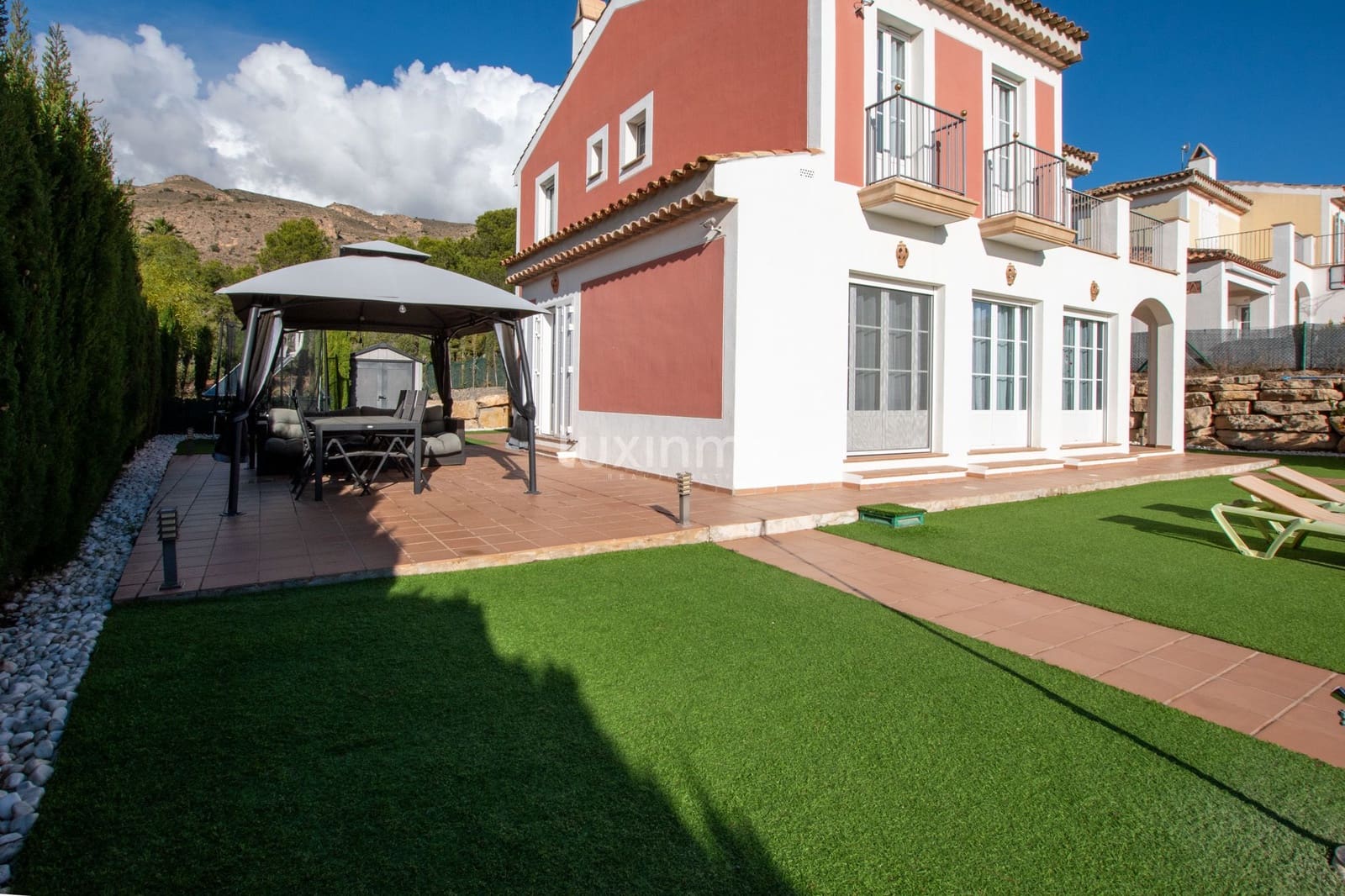 4 sypialnia Willa na sprzedaż w Finestrat z basenem garażem - 820 000 € (Ref: 10079325)