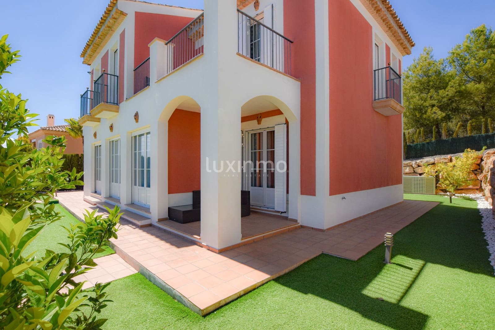 4 sypialnia Willa na sprzedaż w Finestrat z basenem garażem - 820 000 € (Ref: 10079325)