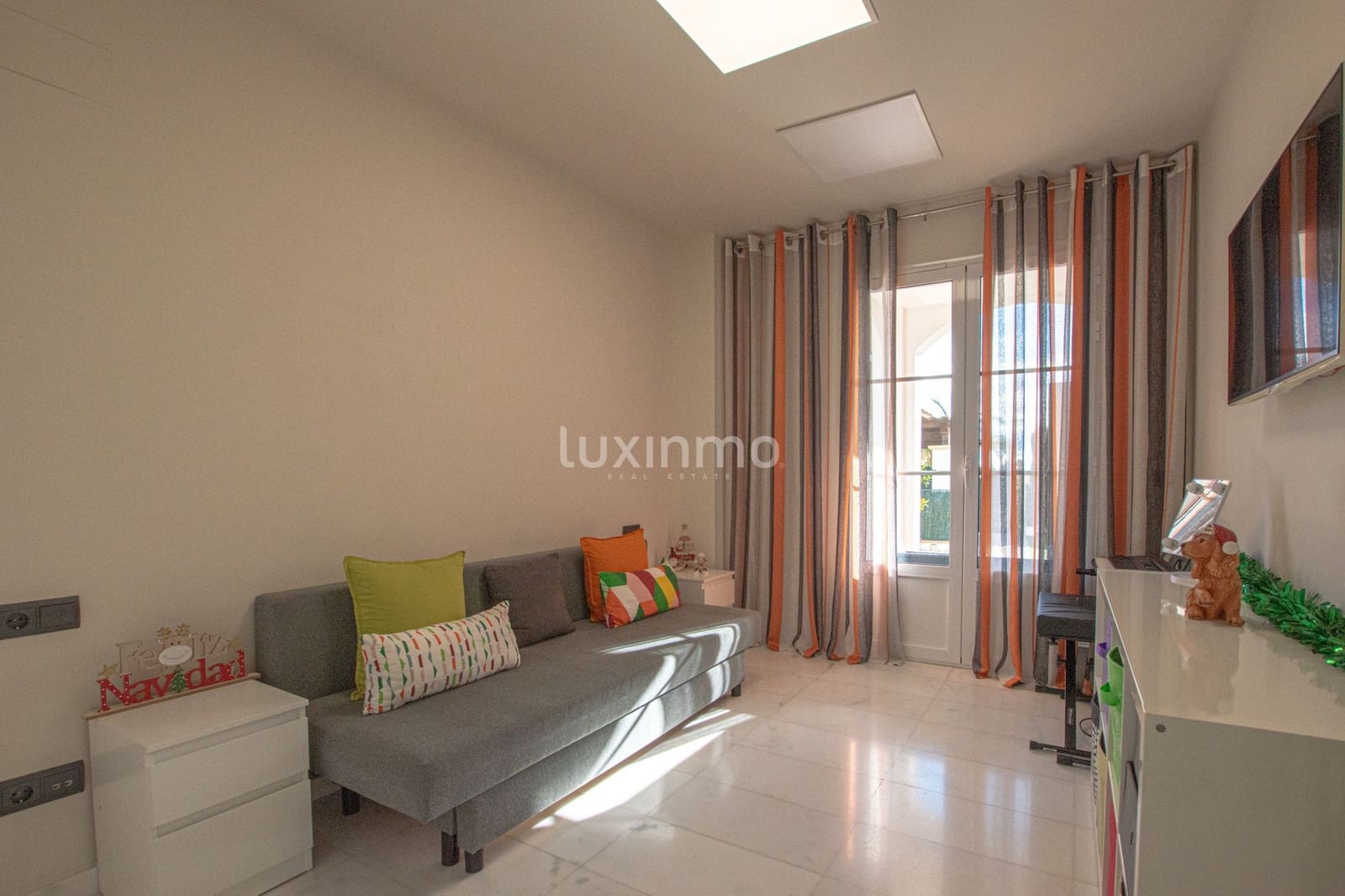 4 sypialnia Willa na sprzedaż w Finestrat z basenem garażem - 820 000 € (Ref: 10079325)