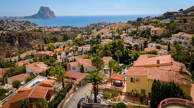 6 soveværelse Villa til salg i Maryvilla, Calpe / Calp med swimmingpool garage - € 890.000 (Ref: 10079334)