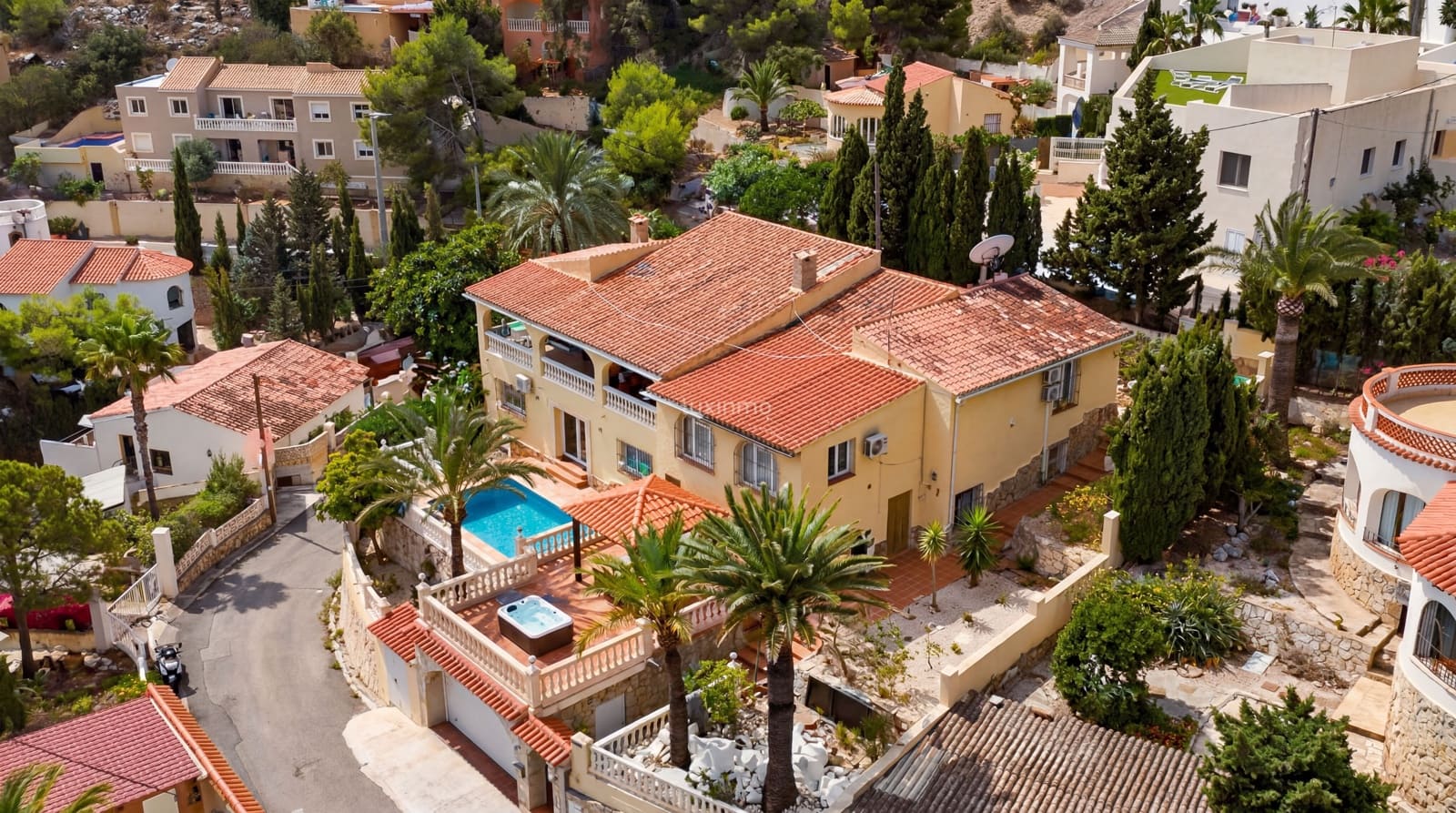 6 chambre Villa/Maison à vendre à Calpe / Calp avec piscine garage - 890 000 € (Ref: 10079334)