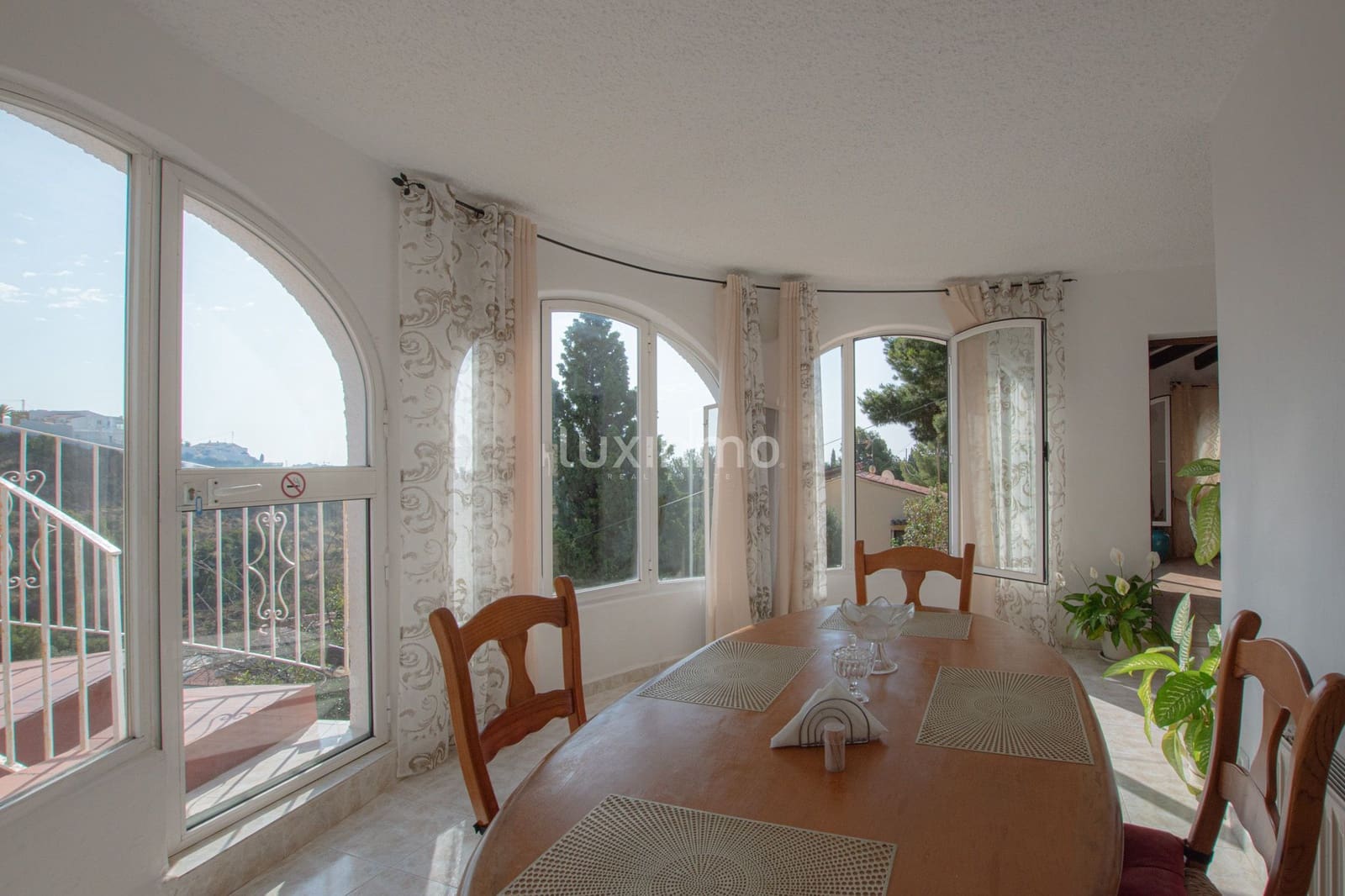 Chalet de 3 habitaciones en Calpe / Calp en venta con piscina garaje - 460.000 € (Ref: 10079335)