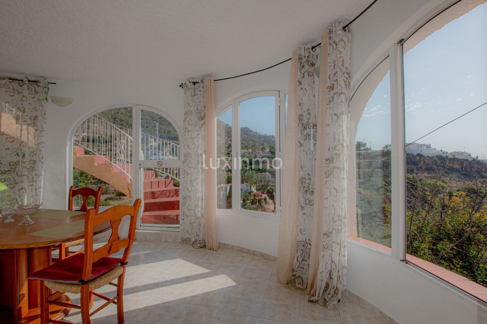 Chalet de 3 habitaciones en Calpe / Calp en venta con piscina garaje - 460.000 € (Ref: 10079335)