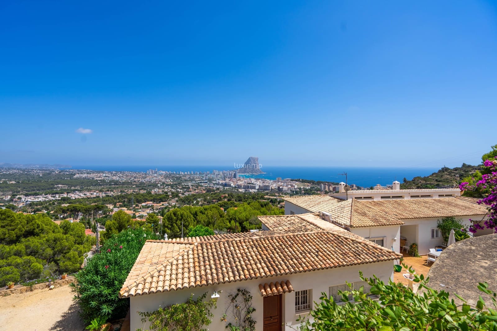 Chalet de 6 habitaciones en Calpe / Calp en venta con garaje - 795.000 € (Ref: 10079342)