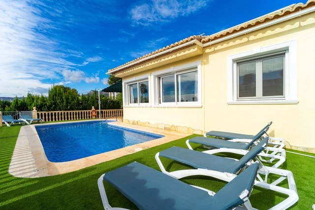 3 makuuhuone Huvila myytävänä paikassa Calpe / Calp mukana uima-altaan 
autotalli - 695 000 € (Ref: 10079343)