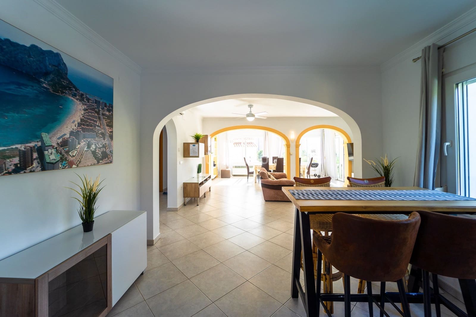 3 makuuhuone Huvila myytävänä paikassa Calpe / Calp mukana uima-altaan 
autotalli - 695 000 € (Ref: 10079343)