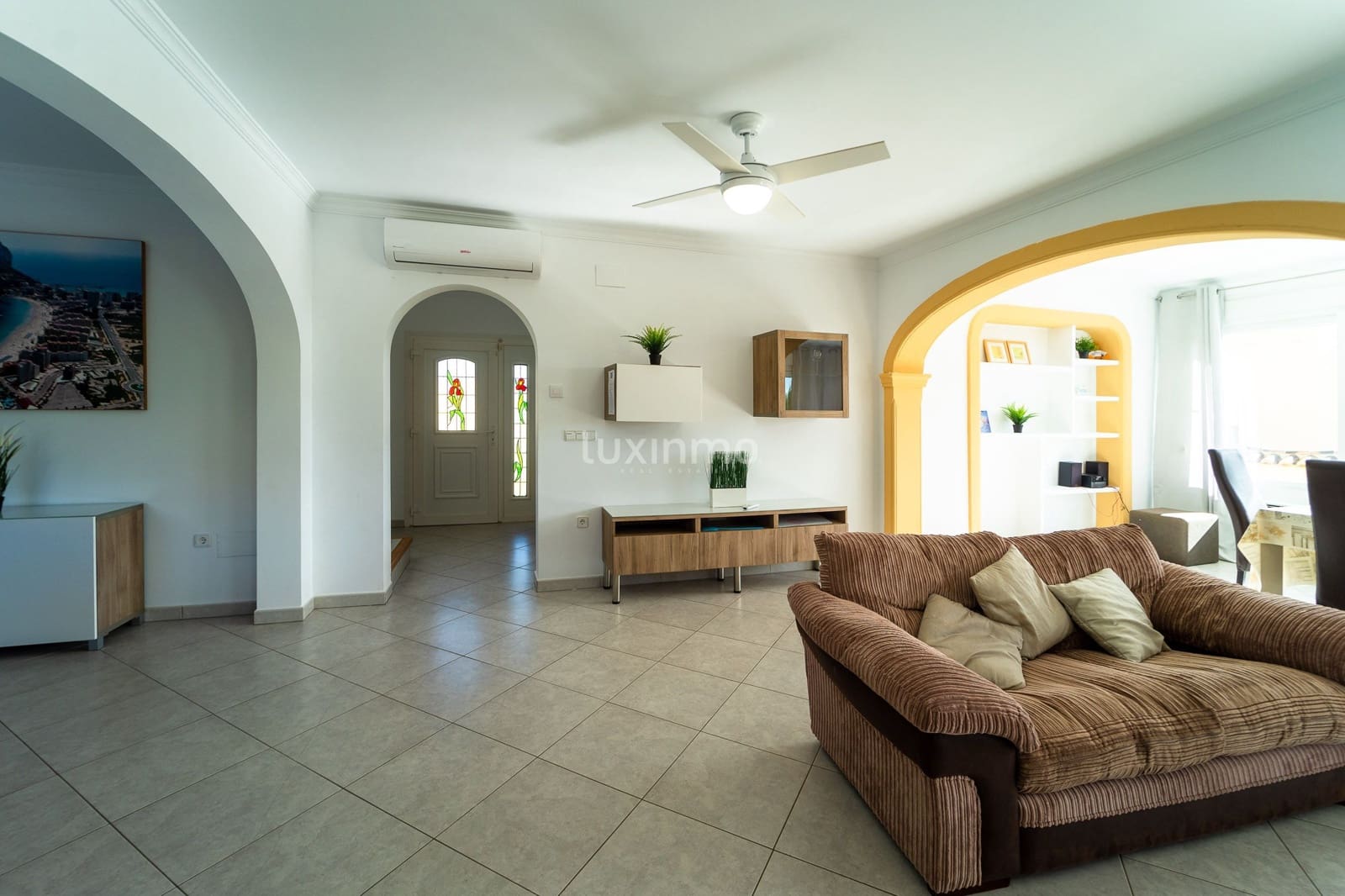 3 makuuhuone Huvila myytävänä paikassa Calpe / Calp mukana uima-altaan 
autotalli - 695 000 € (Ref: 10079343)