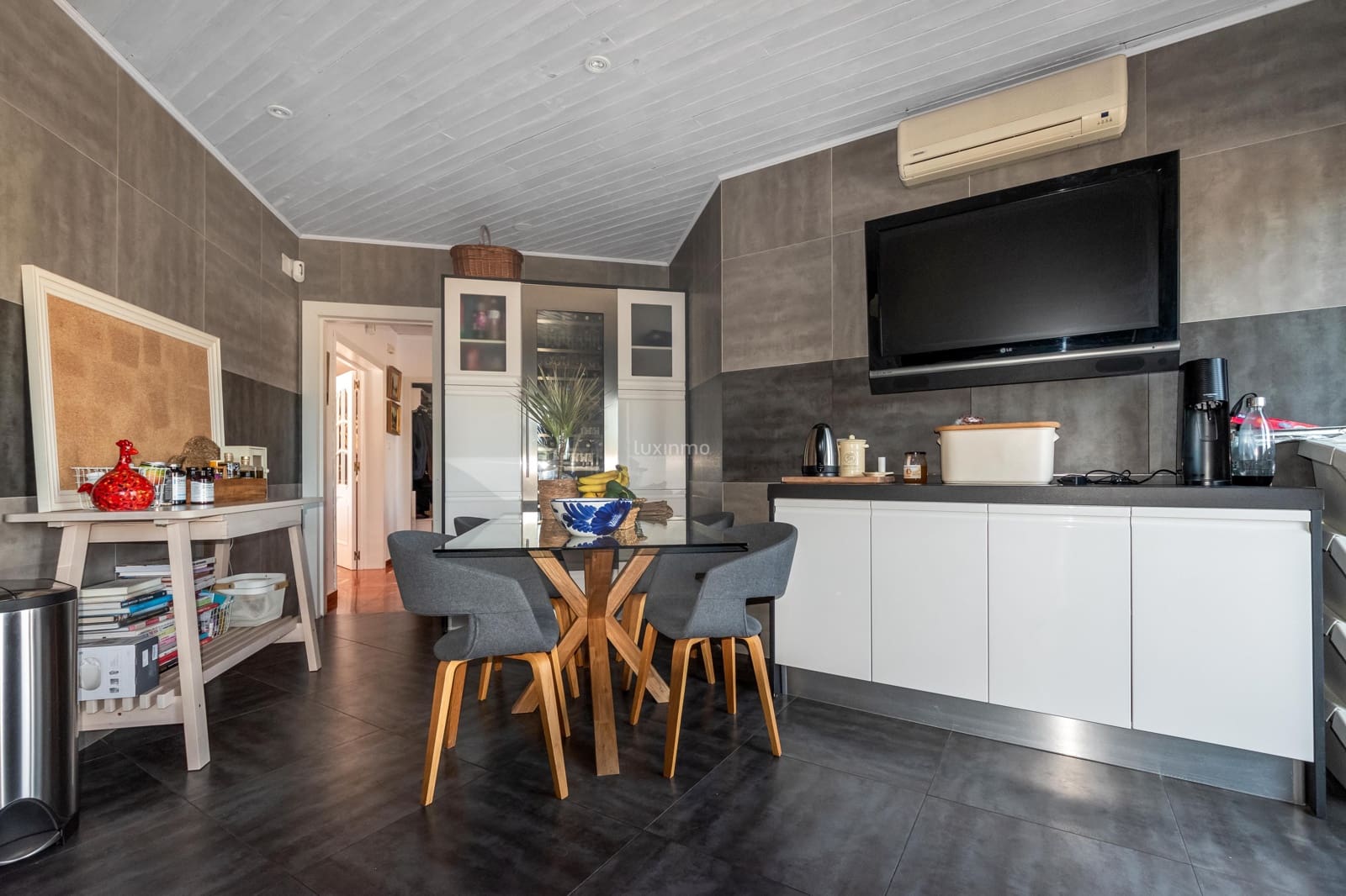5 bedroom Villa for sale in Barranco Hondo with pool garage - € 750,000 (Ref: 10079347)