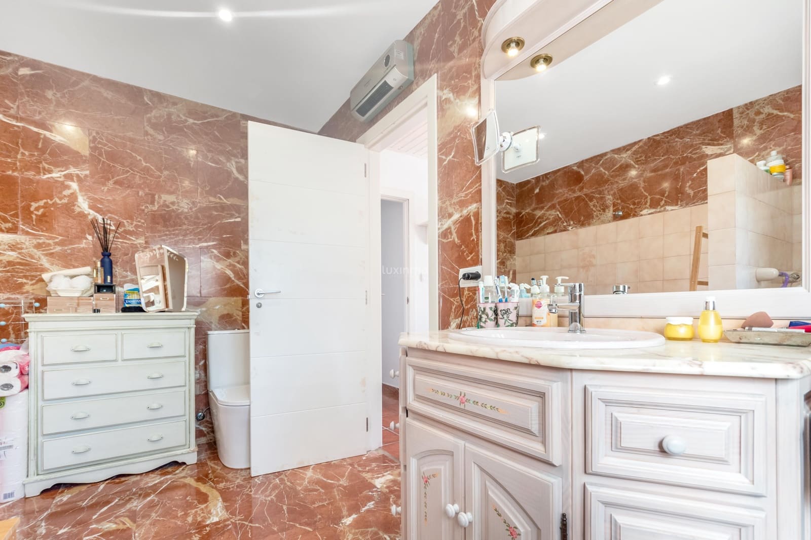 5 bedroom Villa for sale in Barranco Hondo with pool garage - € 750,000 (Ref: 10079347)