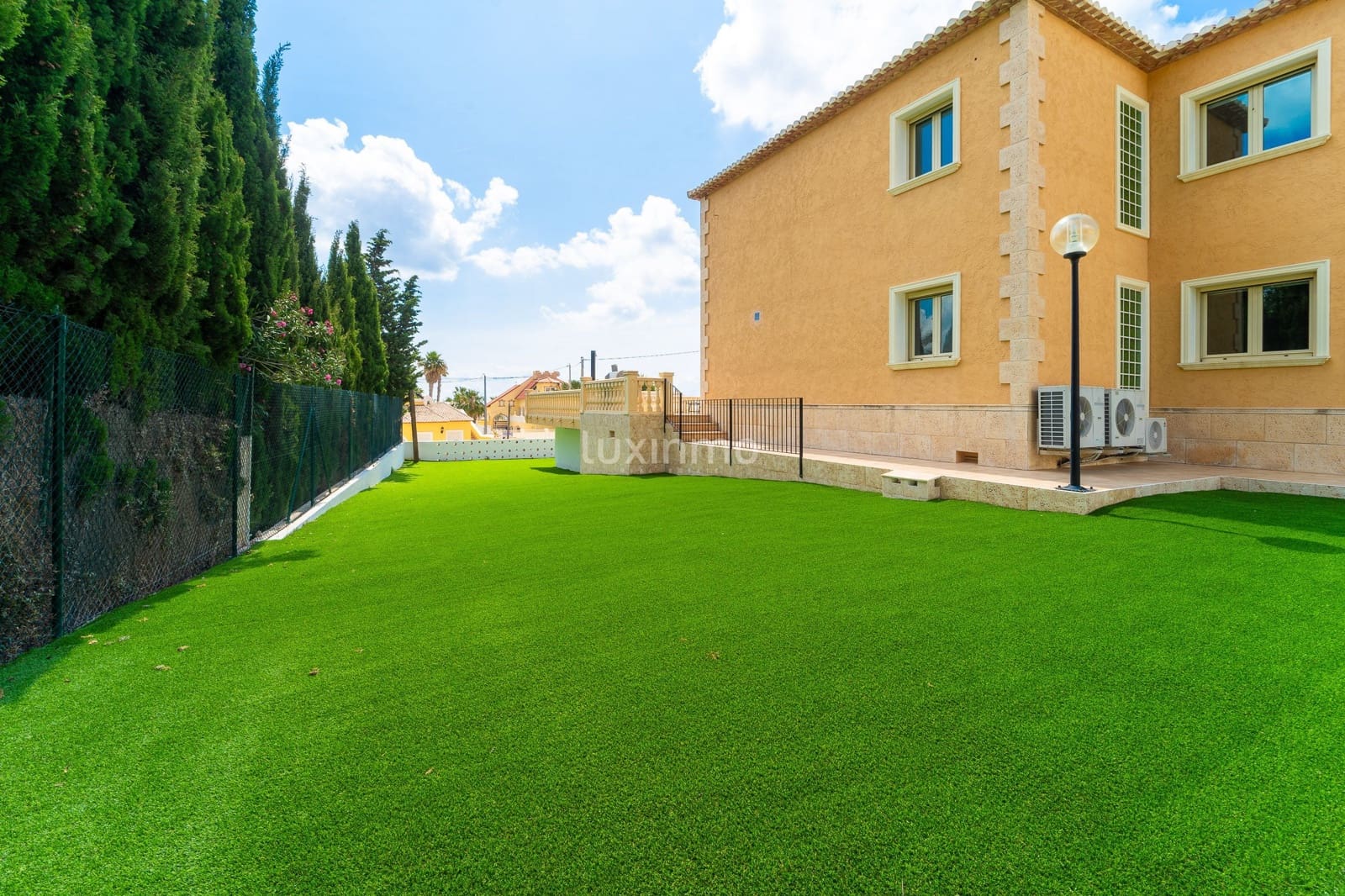 Chalet de 6 habitaciones en Calpe / Calp en venta con piscina garaje - 1.000.000 € (Ref: 10079351)