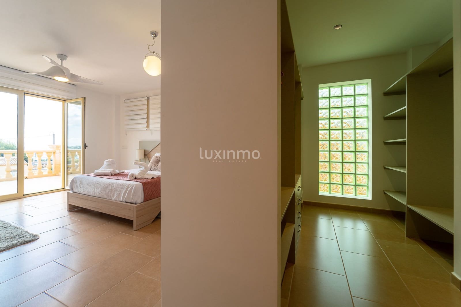 Chalet de 6 habitaciones en Calpe / Calp en venta con piscina garaje - 1.000.000 € (Ref: 10079351)