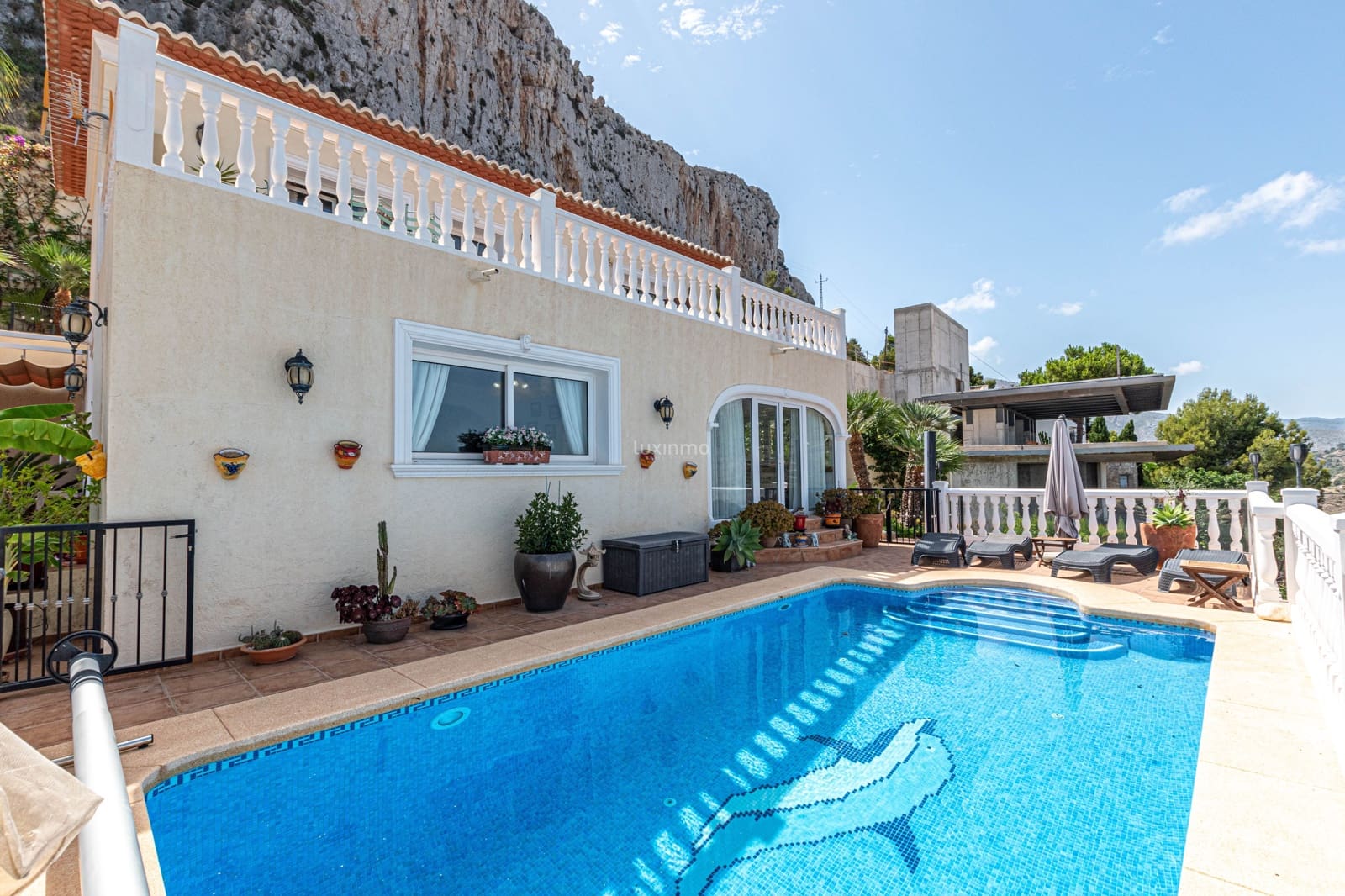 3 soveværelse Villa til salg i Calpe / Calp med swimmingpool garage - € 699.000 (Ref: 10079356)