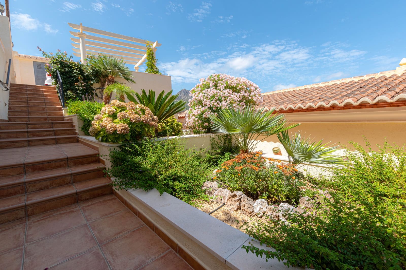 3 soveværelse Villa til salg i Calpe / Calp med swimmingpool garage - € 699.000 (Ref: 10079356)