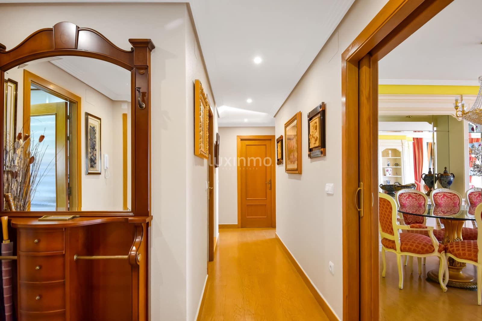 4 sypialnia Mieszkanie na sprzedaż w Benidorm z basenem garażem - 680 000 € (Ref: 10079358)