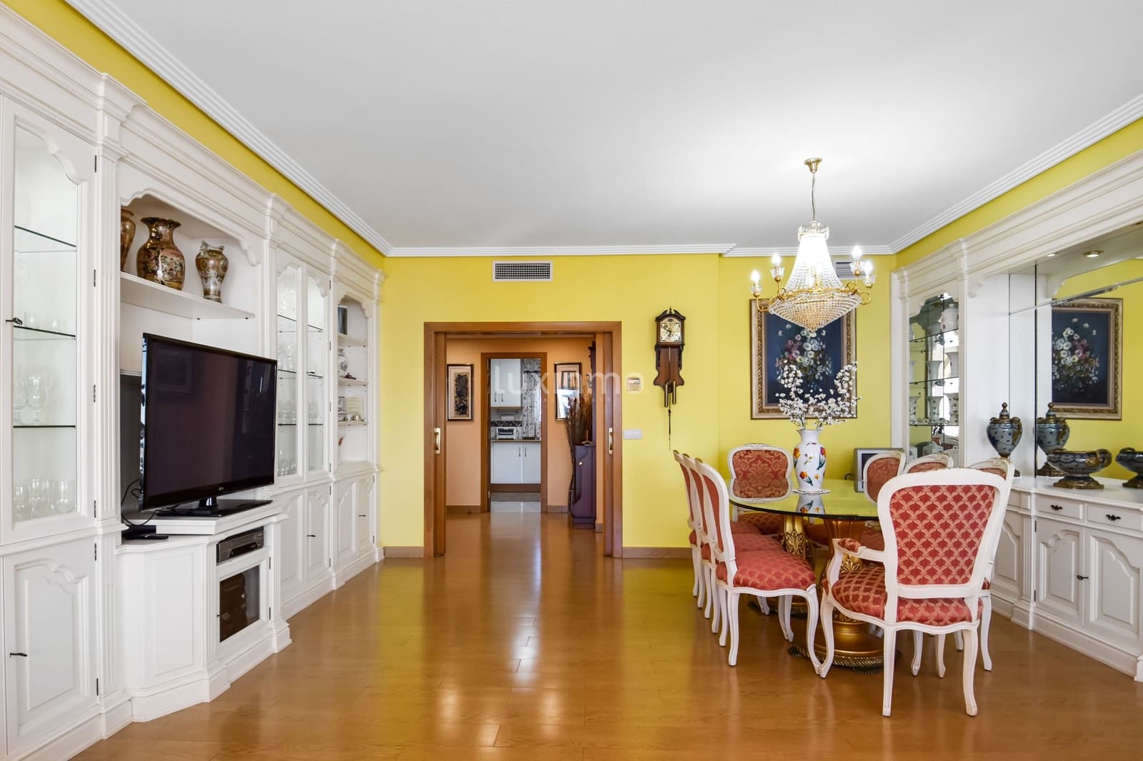 4 sypialnia Mieszkanie na sprzedaż w Benidorm z basenem garażem - 680 000 € (Ref: 10079358)