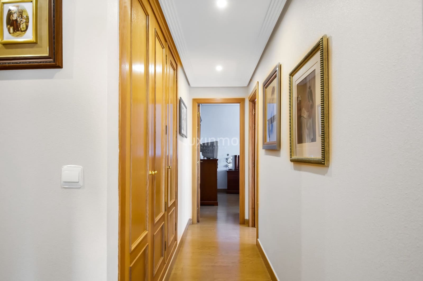 4 sypialnia Mieszkanie na sprzedaż w Benidorm z basenem garażem - 680 000 € (Ref: 10079358)