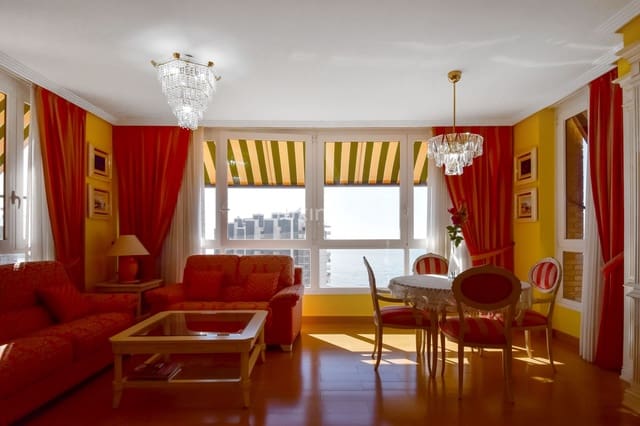 4 sypialnia Mieszkanie na sprzedaż w Playa Poniente, Benidorm z basenem garażem - 680 000 € (Ref: 10079358)