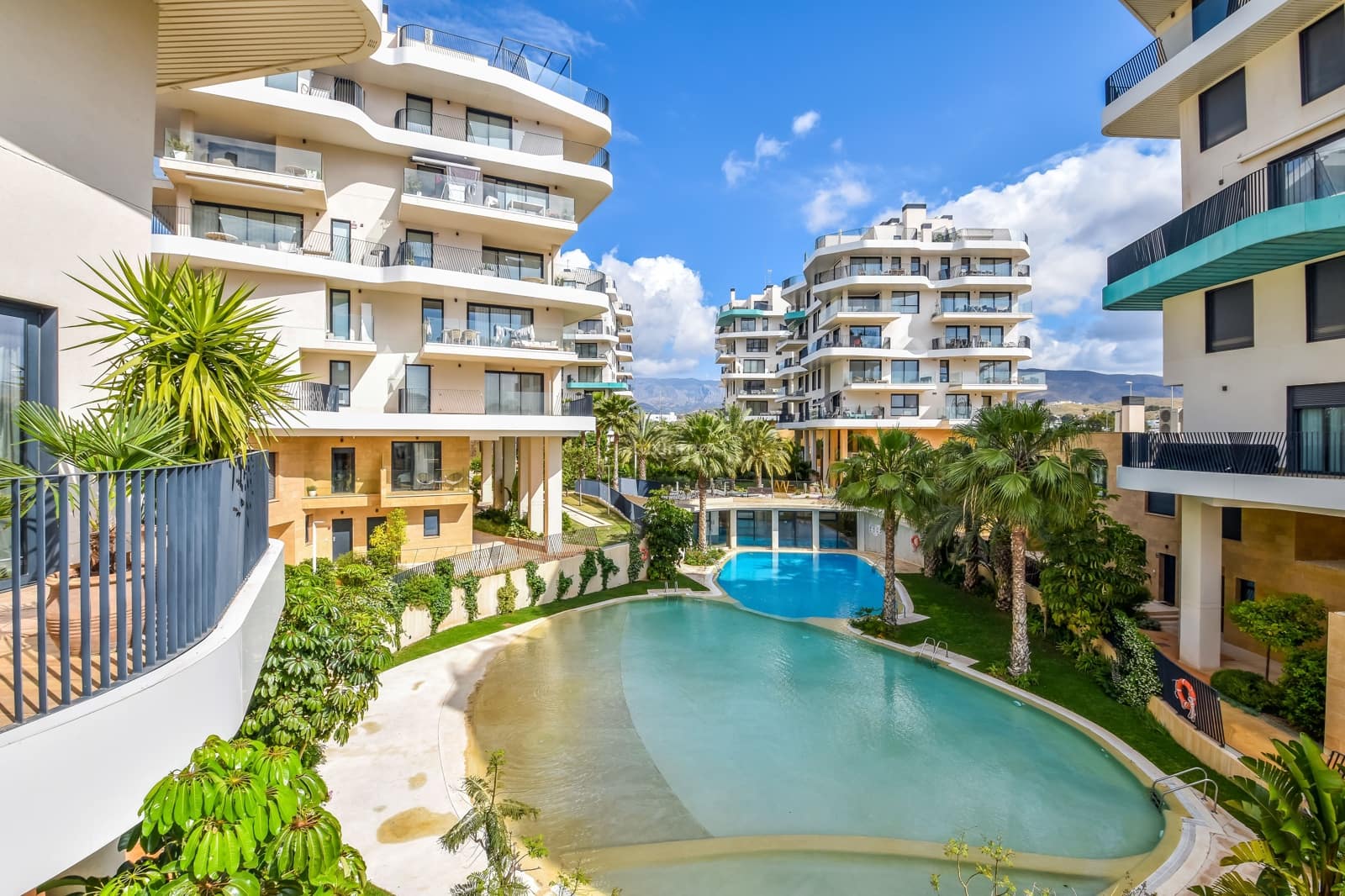 2 slaapkamer Flat te koop in La Villajoyosa / Vila Joiosa met zwembad garage - € 530.000 (Ref: 10079360)