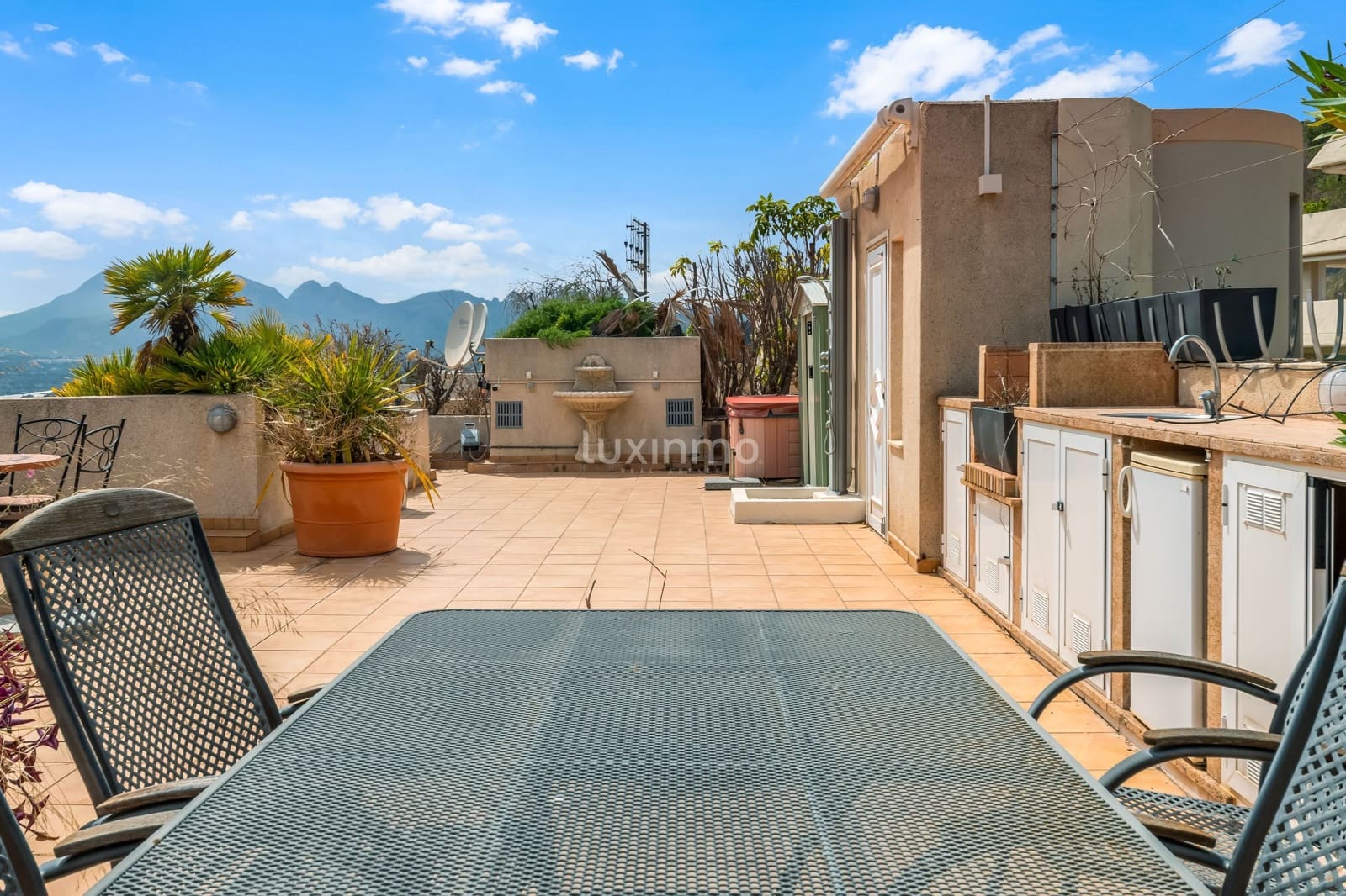 Ático de 2 habitaciones en Altea en venta con piscina garaje - 530.000 € (Ref: 10079361)