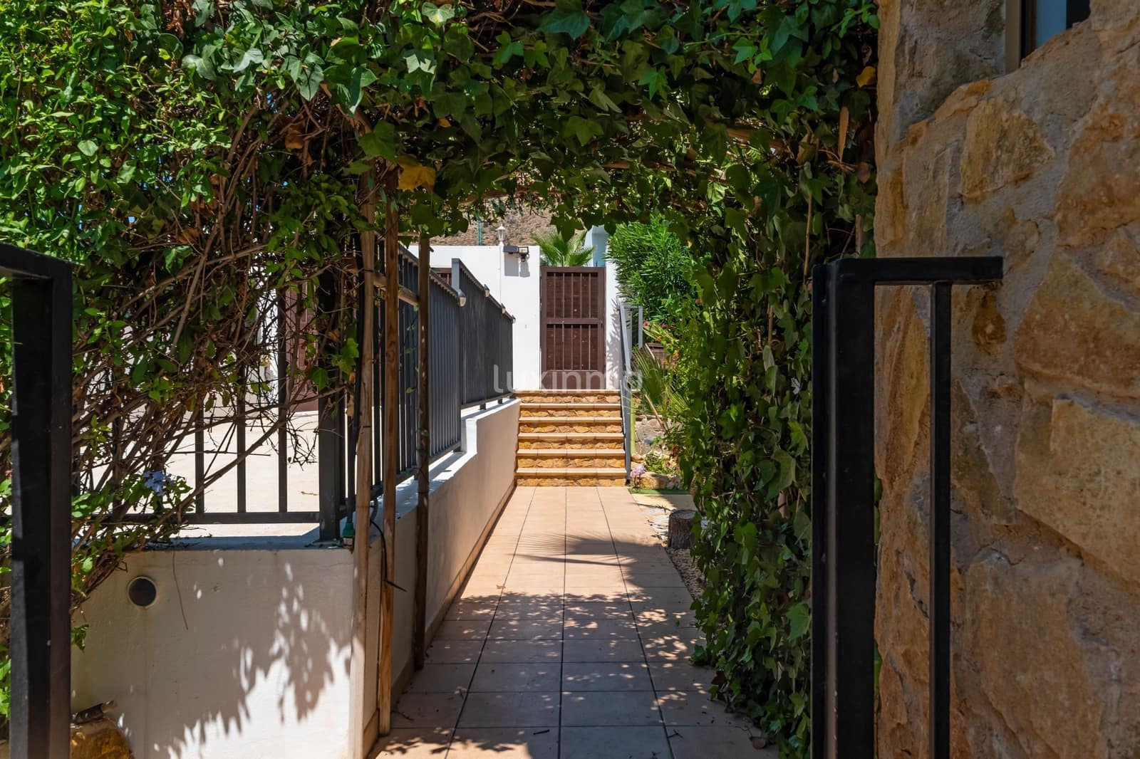 Chalet de 3 habitaciones en Finestrat en venta con piscina garaje - 715.000 € (Ref: 10079364)