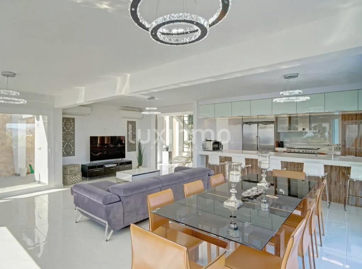 5 slaapkamer Villa te koop in Calpe / Calp met zwembad garage - € 1.650.000 (Ref: 10079366)