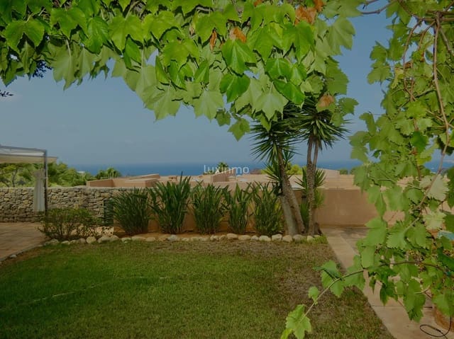 3 chambre Villa/Maison à vendre à Cala Tarida, San Jose / Sant Josep de Sa Talaia avec piscine garage - 1 290 000 € (Ref: 10079367)