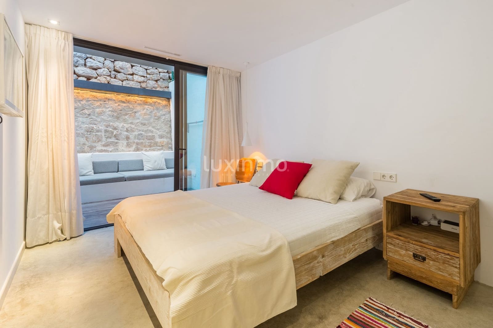 2 sypialnia Willa na sprzedaż w Cala Tarida z basenem garażem - 1 350 000 € (Ref: 10079368)