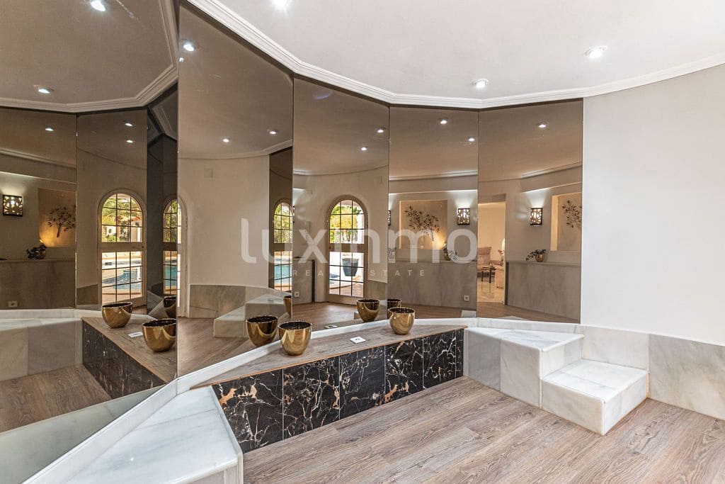 3 soverom Villa til salgs i Altea med svømmebasseng garasje - € 1 200 000 (Ref: 10079373)