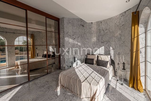 3 soverom Villa til salgs i Altea med svømmebasseng garasje - € 1 200 000 (Ref: 10079373)