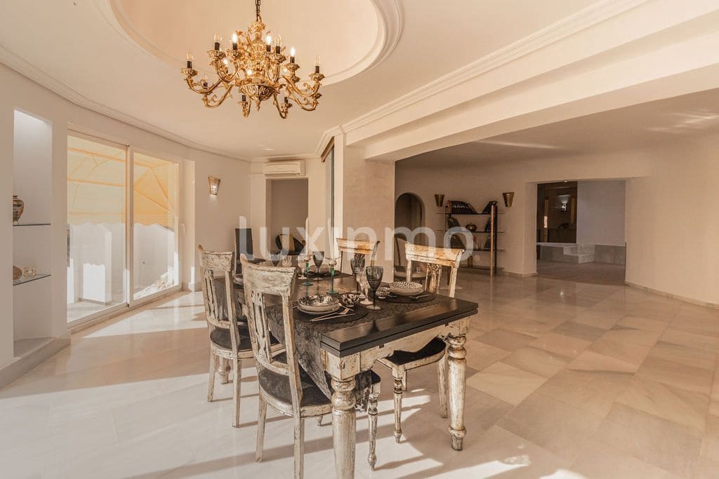 3 soverom Villa til salgs i Altea med svømmebasseng garasje - € 1 200 000 (Ref: 10079373)