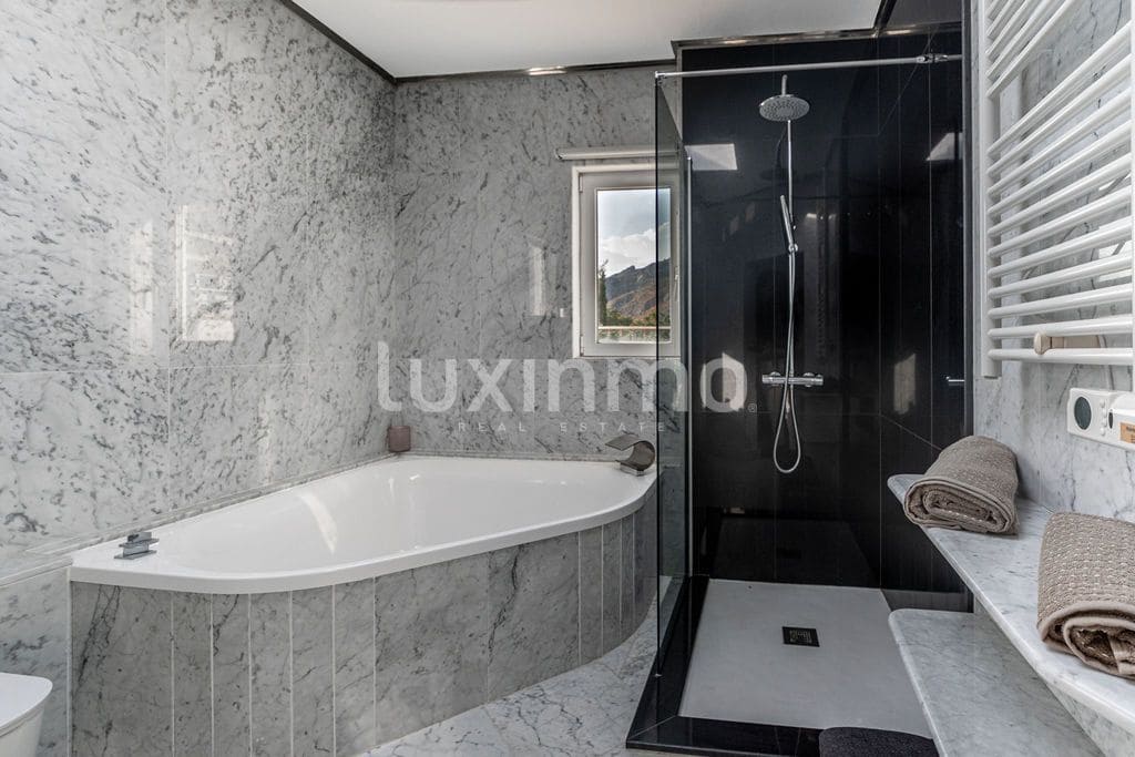3 soverom Villa til salgs i Altea med svømmebasseng garasje - € 1 200 000 (Ref: 10079373)