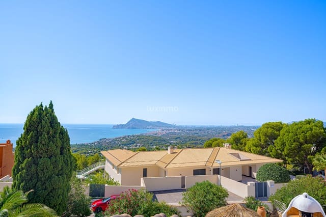 3 soverom Villa til salgs i Altea med svømmebasseng garasje - € 1 200 000 (Ref: 10079373)