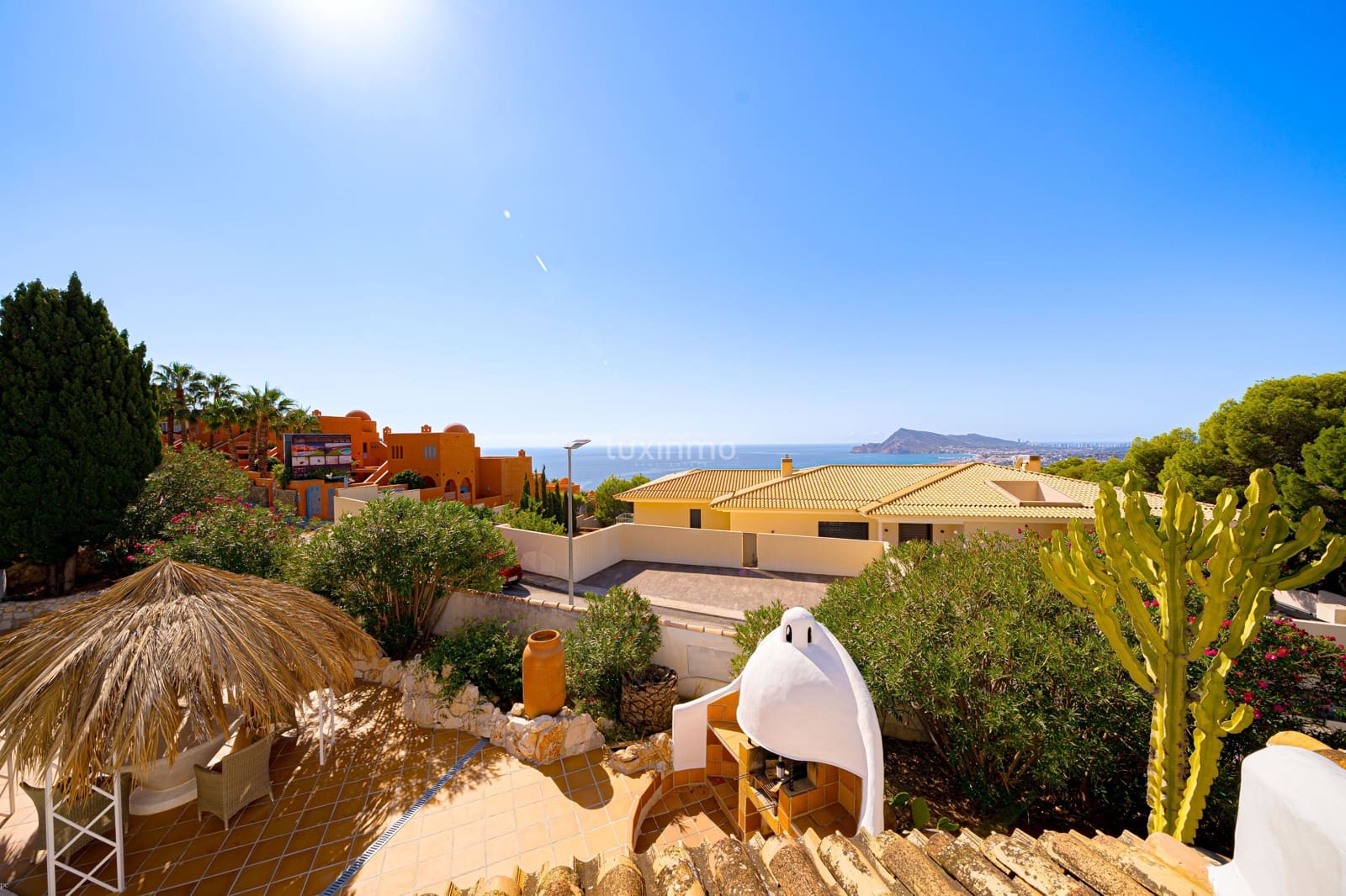 3 soverom Villa til salgs i Altea med svømmebasseng garasje - € 1 200 000 (Ref: 10079373)