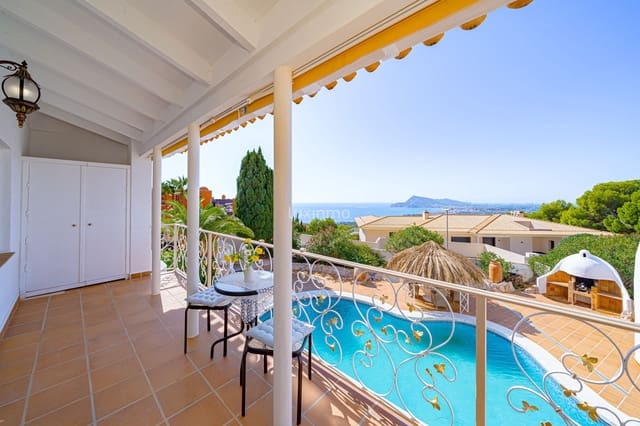 3 soverom Villa til salgs i Altea med svømmebasseng garasje - € 1 200 000 (Ref: 10079373)