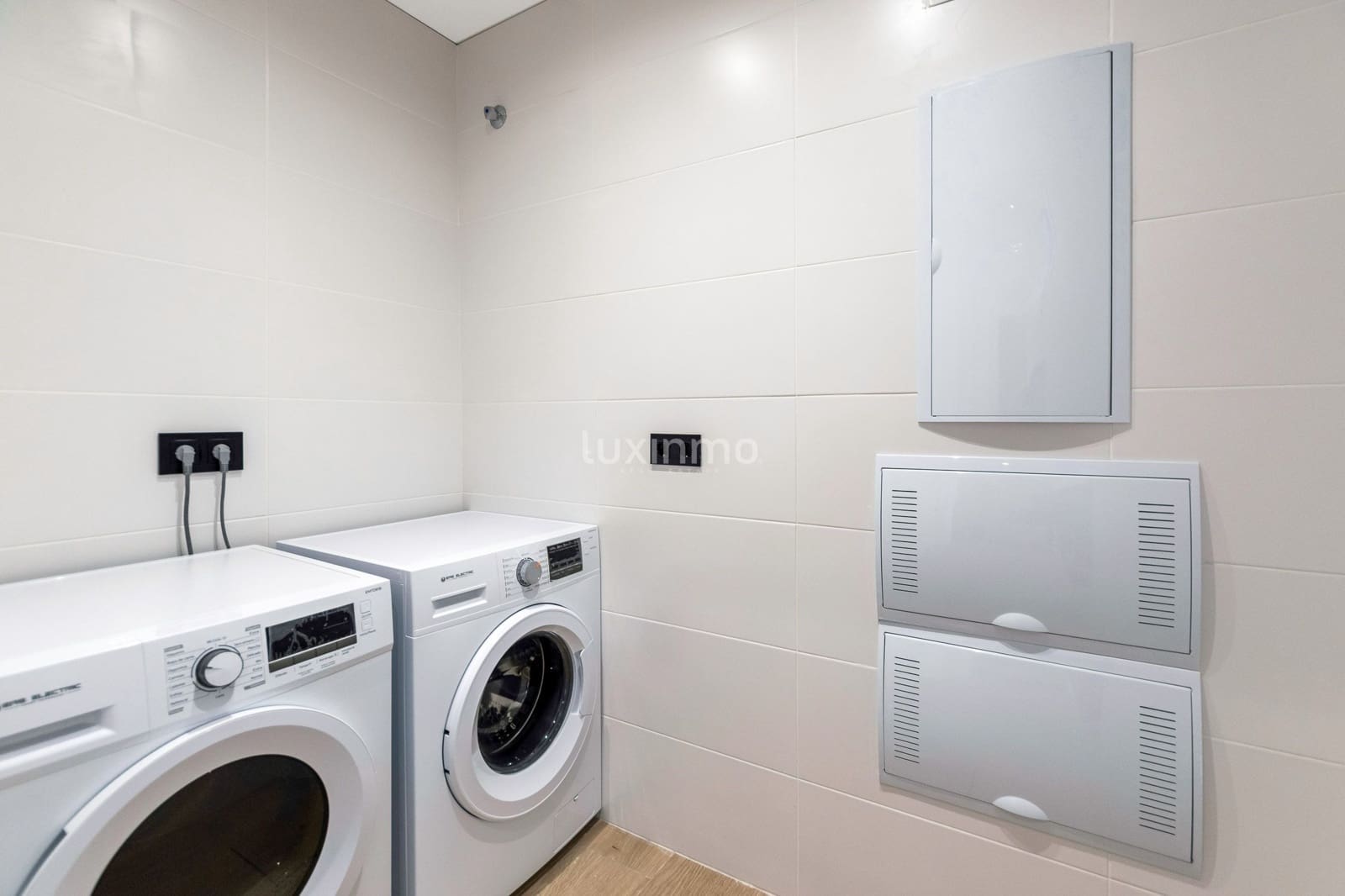 4 sypialnia Willa na sprzedaż w Finestrat z basenem garażem - 865 000 € (Ref: 10079374)