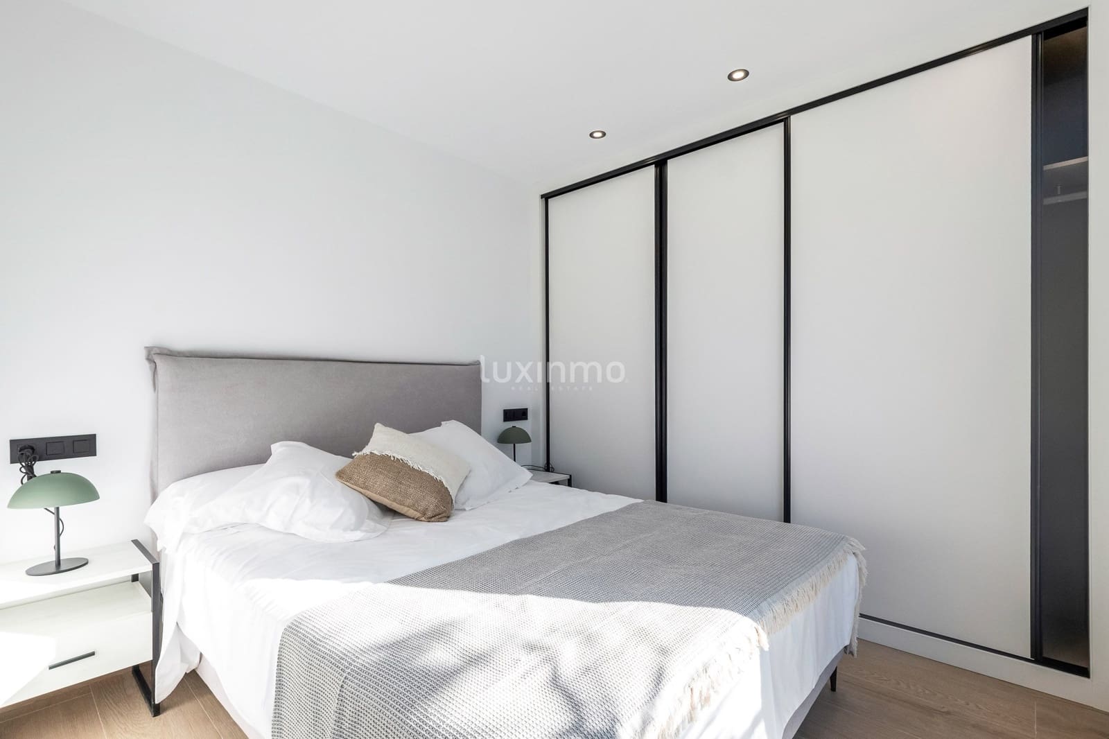 4 sypialnia Willa na sprzedaż w Finestrat z basenem garażem - 865 000 € (Ref: 10079374)