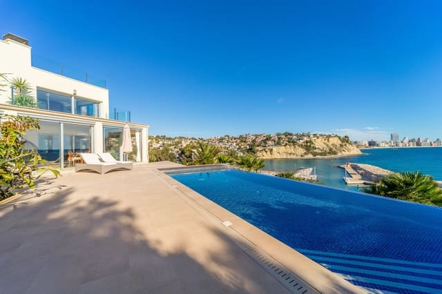 Chalet de 3 habitaciones en Maryvilla, Calpe / Calp en venta con piscina garaje - 4.200.000 € (Ref: 10079381)