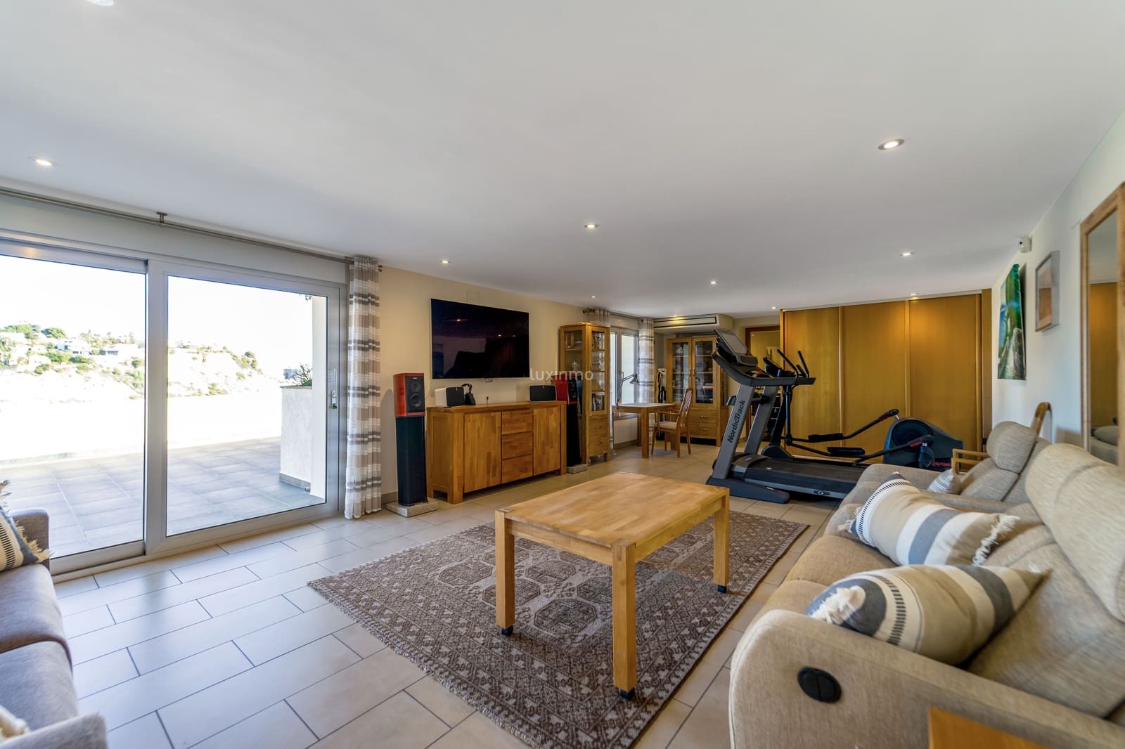 Chalet de 3 habitaciones en Calpe / Calp en venta con piscina garaje - 4.200.000 € (Ref: 10079381)