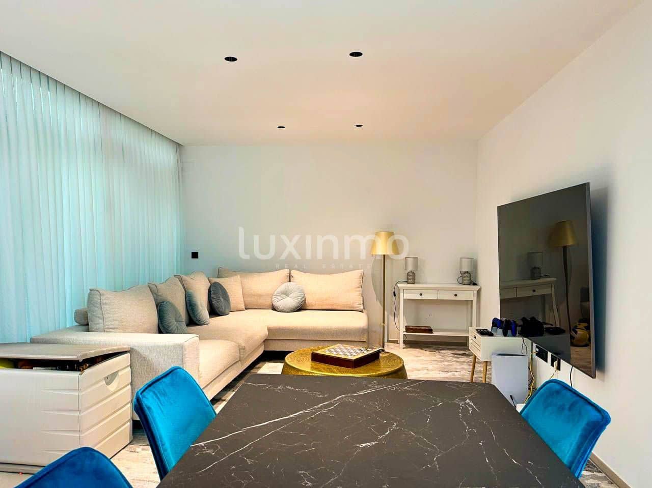 Chalet de 5 habitaciones en Benidorm en alquiler con piscina garaje - 4.995 € (Ref: 10079386)