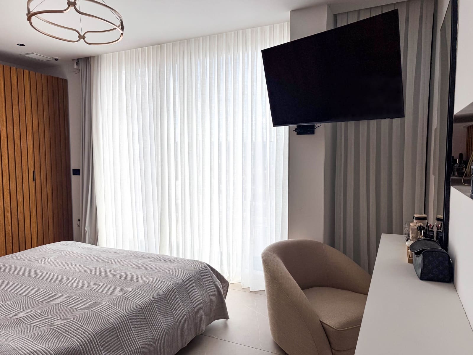 Chalet de 5 habitaciones en Benidorm en alquiler con piscina garaje - 4.995 € (Ref: 10079386)
