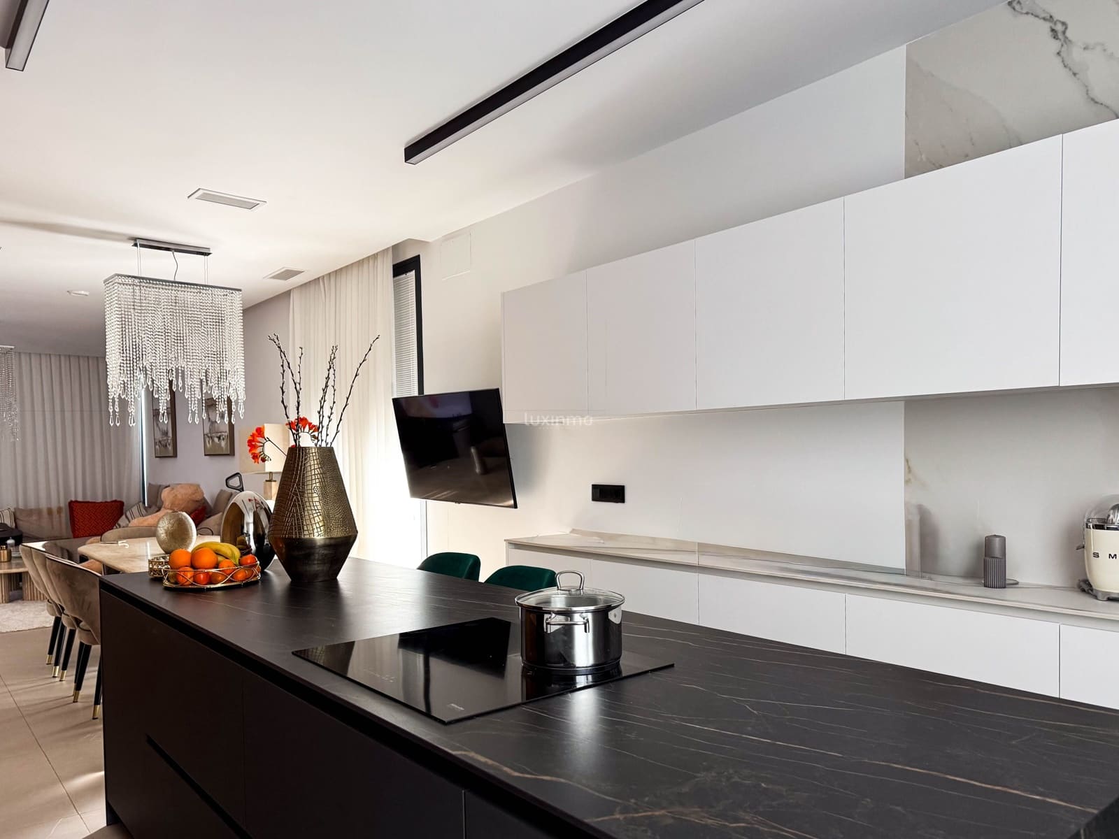 Chalet de 5 habitaciones en Benidorm en alquiler con piscina garaje - 4.995 € (Ref: 10079386)