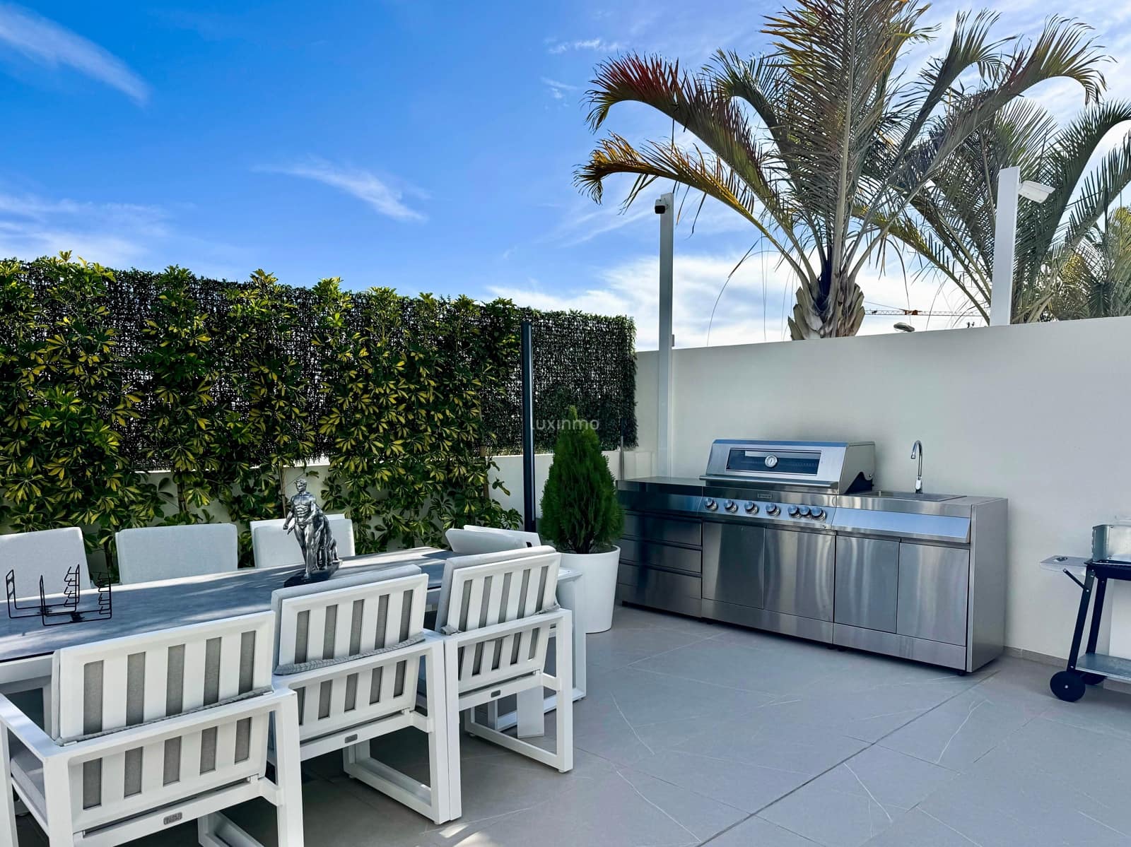 Chalet de 5 habitaciones en Benidorm en alquiler con piscina garaje - 4.995 € (Ref: 10079386)