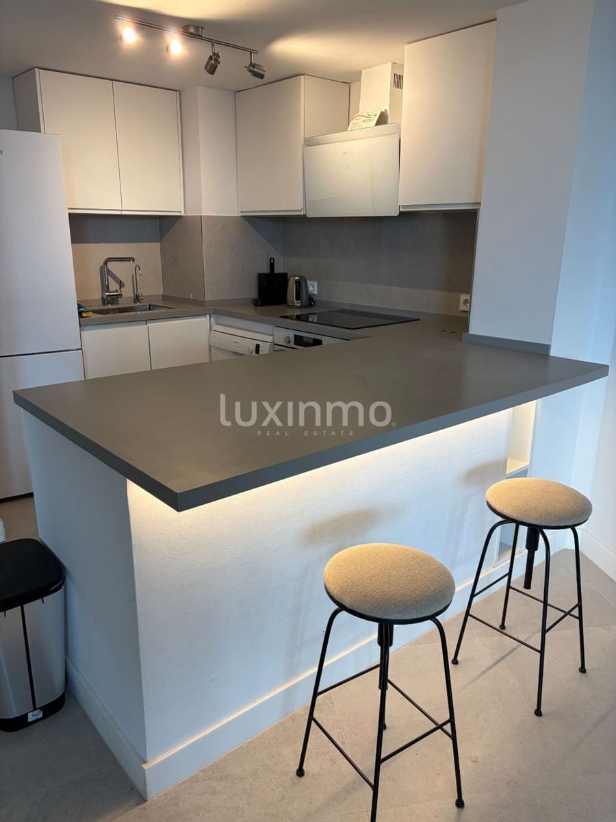 1 bedroom Apartment for sale in Ibiza / Eivissa town with pool - € 550,000 (Ref: 10079387)
