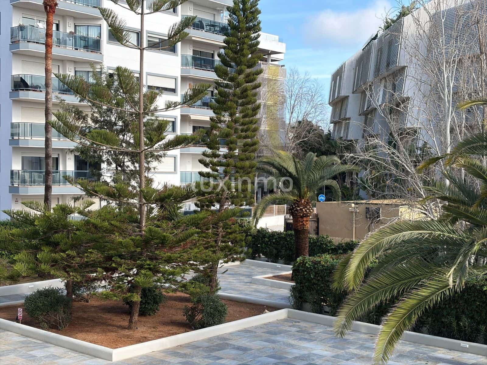 1 bedroom Apartment for sale in Ibiza / Eivissa town with pool - € 550,000 (Ref: 10079387)