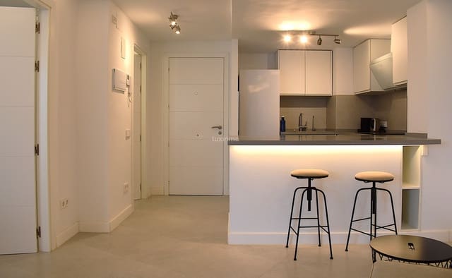 1 bedroom Apartment for sale in Ibiza / Eivissa town with pool - € 550,000 (Ref: 10079387)