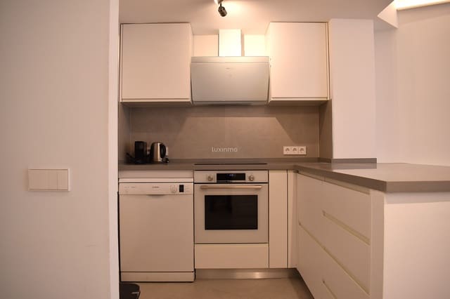 1 bedroom Apartment for sale in Ibiza / Eivissa town with pool - € 550,000 (Ref: 10079387)