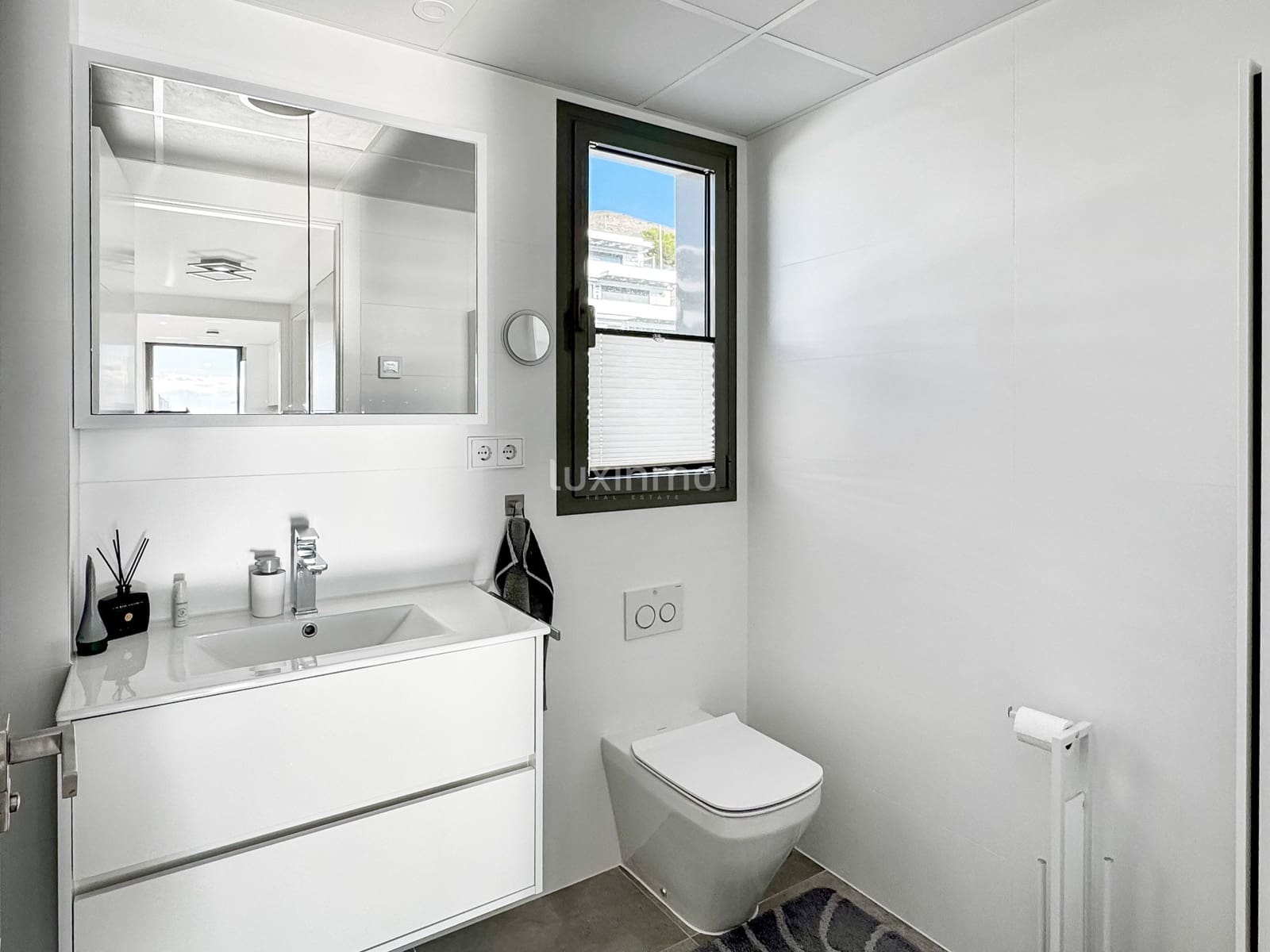 3 sypialnia Apartament na sprzedaż w Finestrat z basenem garażem - 689 000 € (Ref: 10079408)