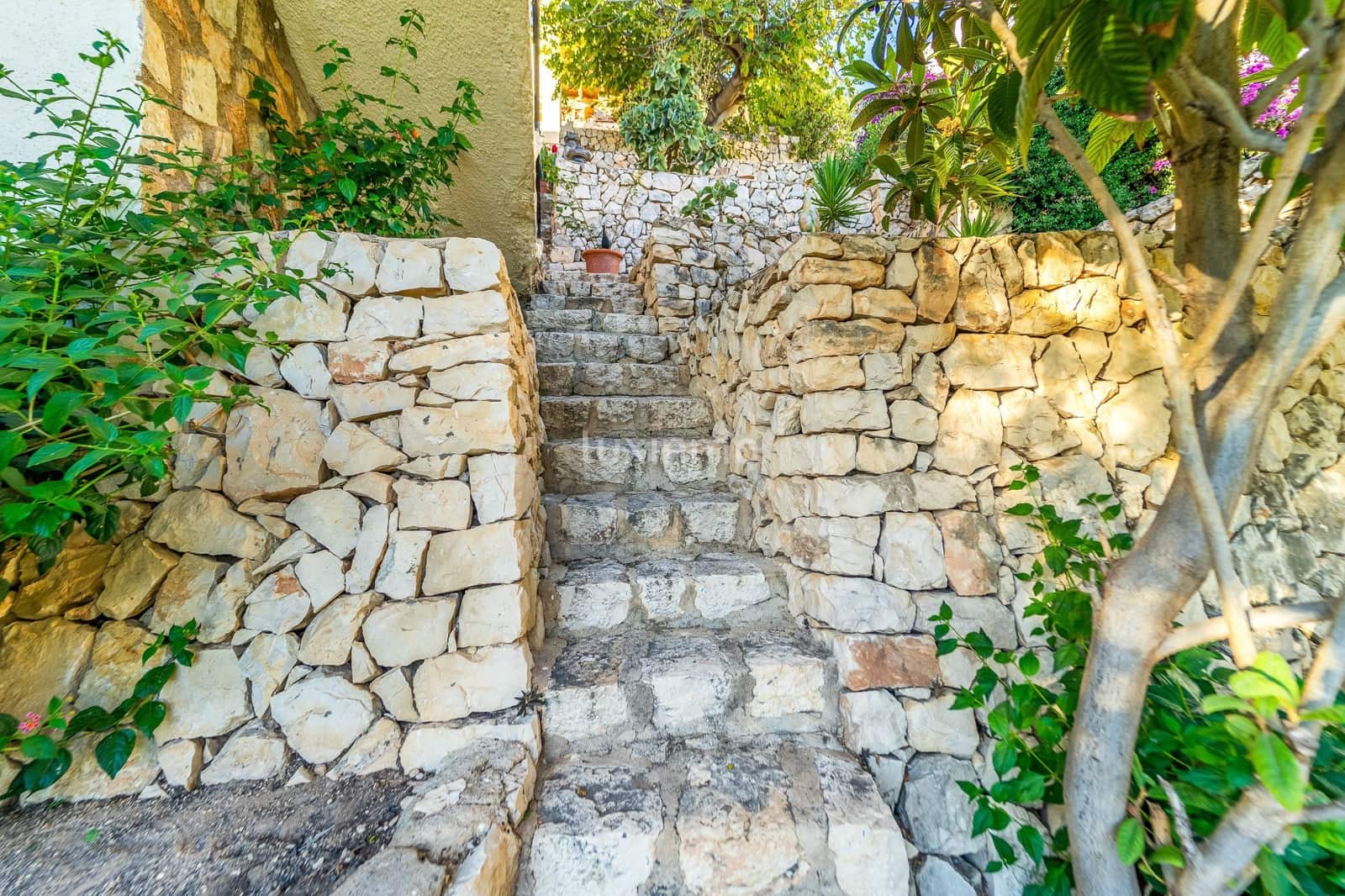 Chalet de 4 habitaciones en Benissa en venta con piscina garaje - 645.000 € (Ref: 10079423)